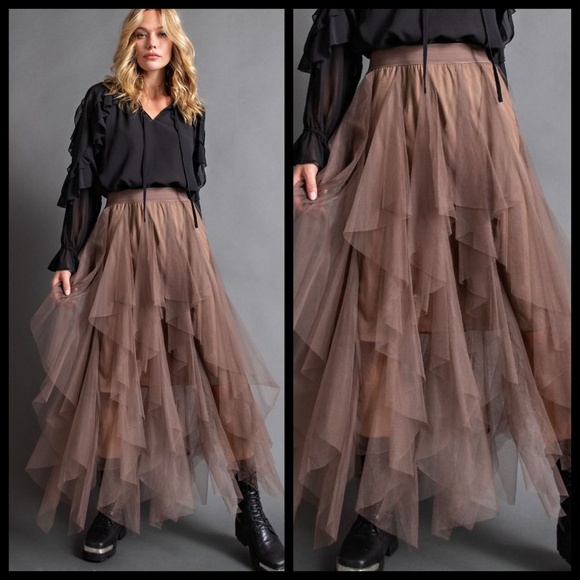 EASEL "Fairy Tale" Tiered Mesh Overlay Waterfall Lined Midi Maxi Balleri… - Picture 11 of 16